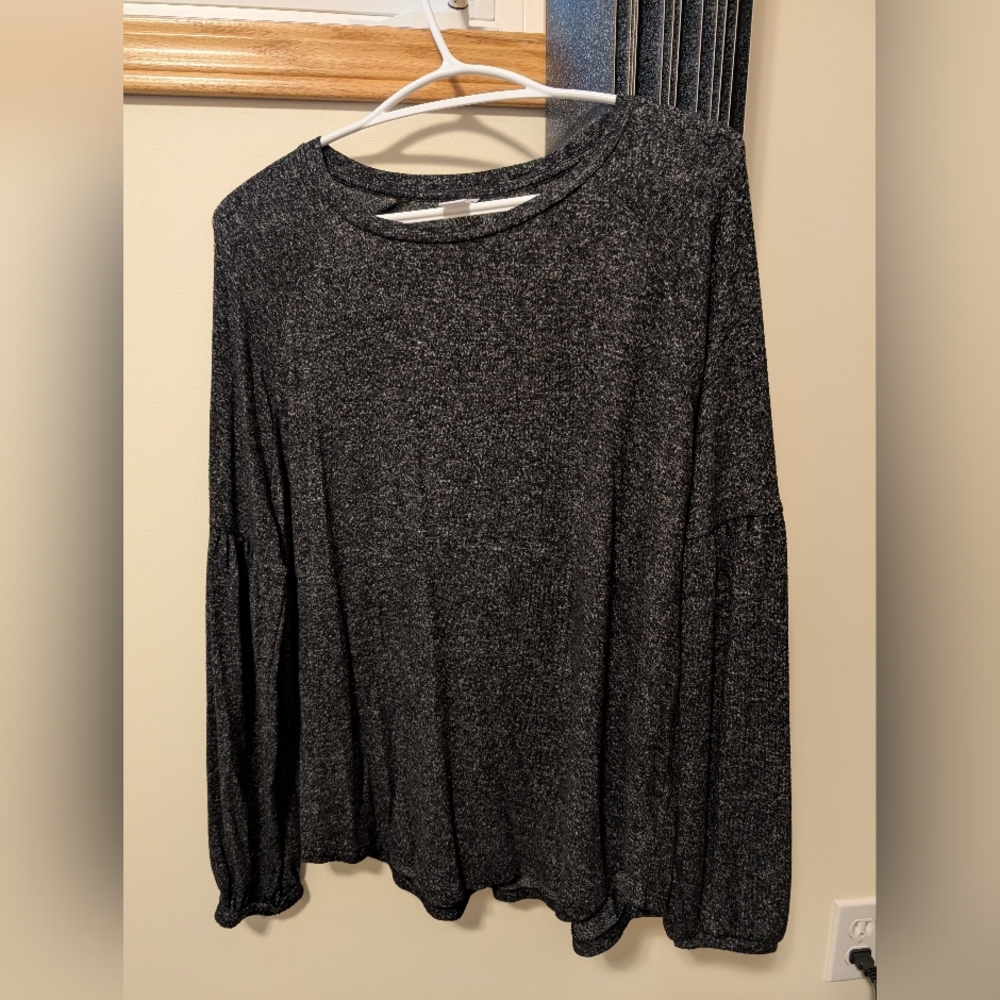 Old Navy Charcoal Long Sleeve Top